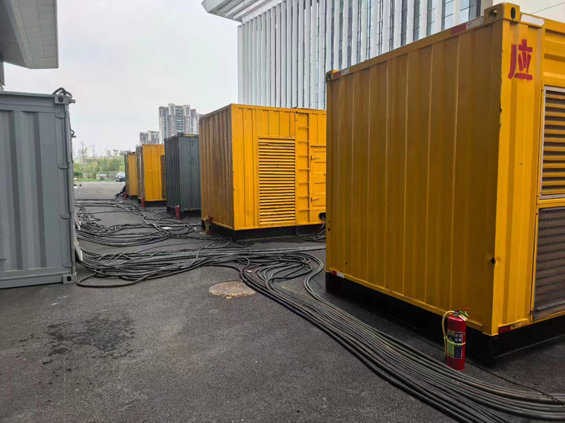 德安不同季节柴油发电机组保养有哪些注意事项?