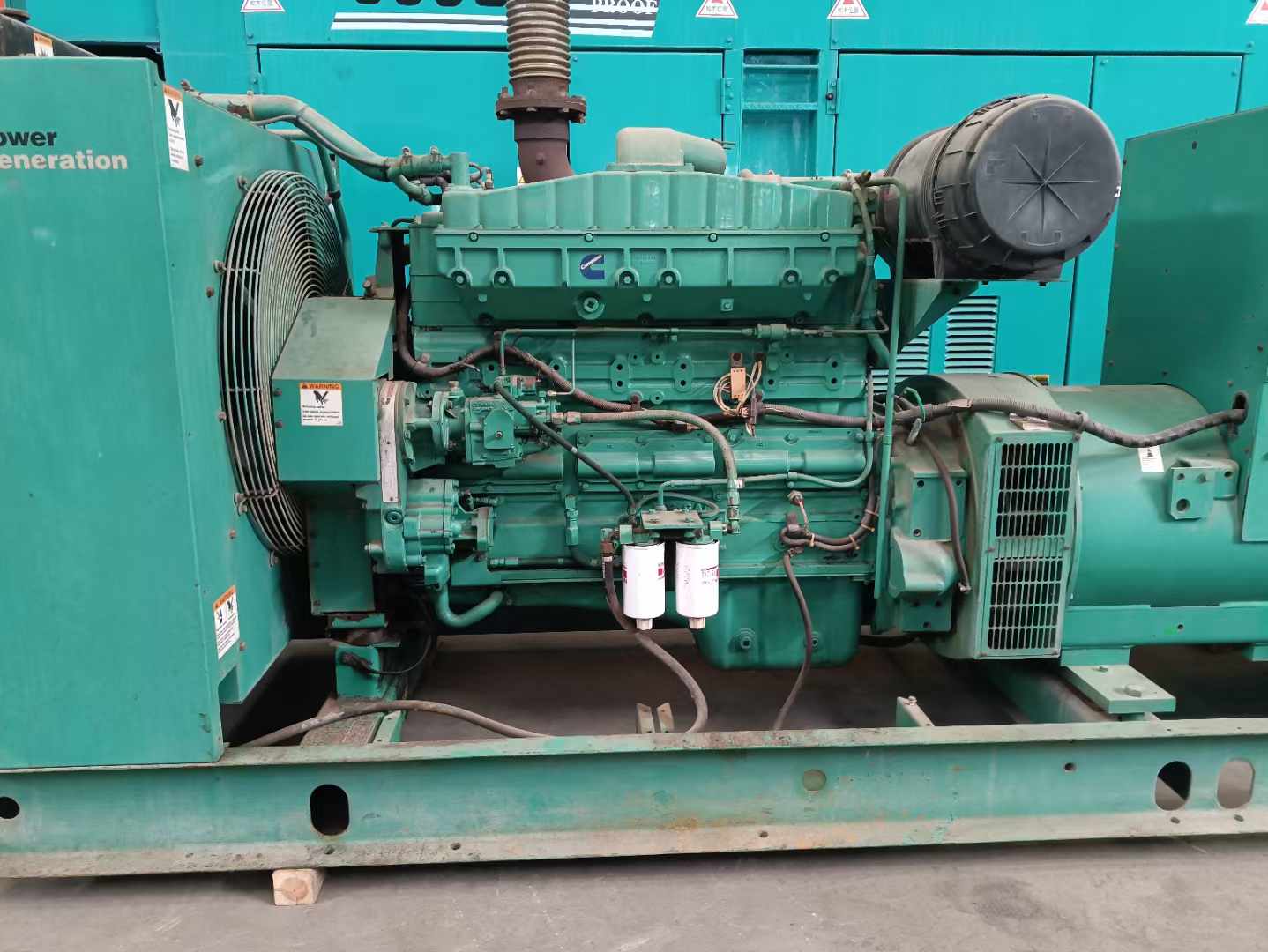 德安过载会对 600kW 柴油发电机组造成哪些损害？