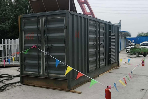 德安发电机租赁空气滤清器多久更换一次？