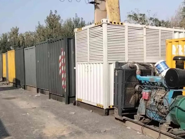 德安200KW柴油发电机机组每小时油耗是多少？